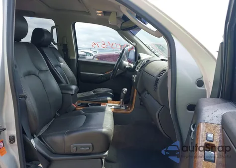 2005 Nissan Pathfinder Le from USA, damaged, VIN 5N1AR18U65C790851